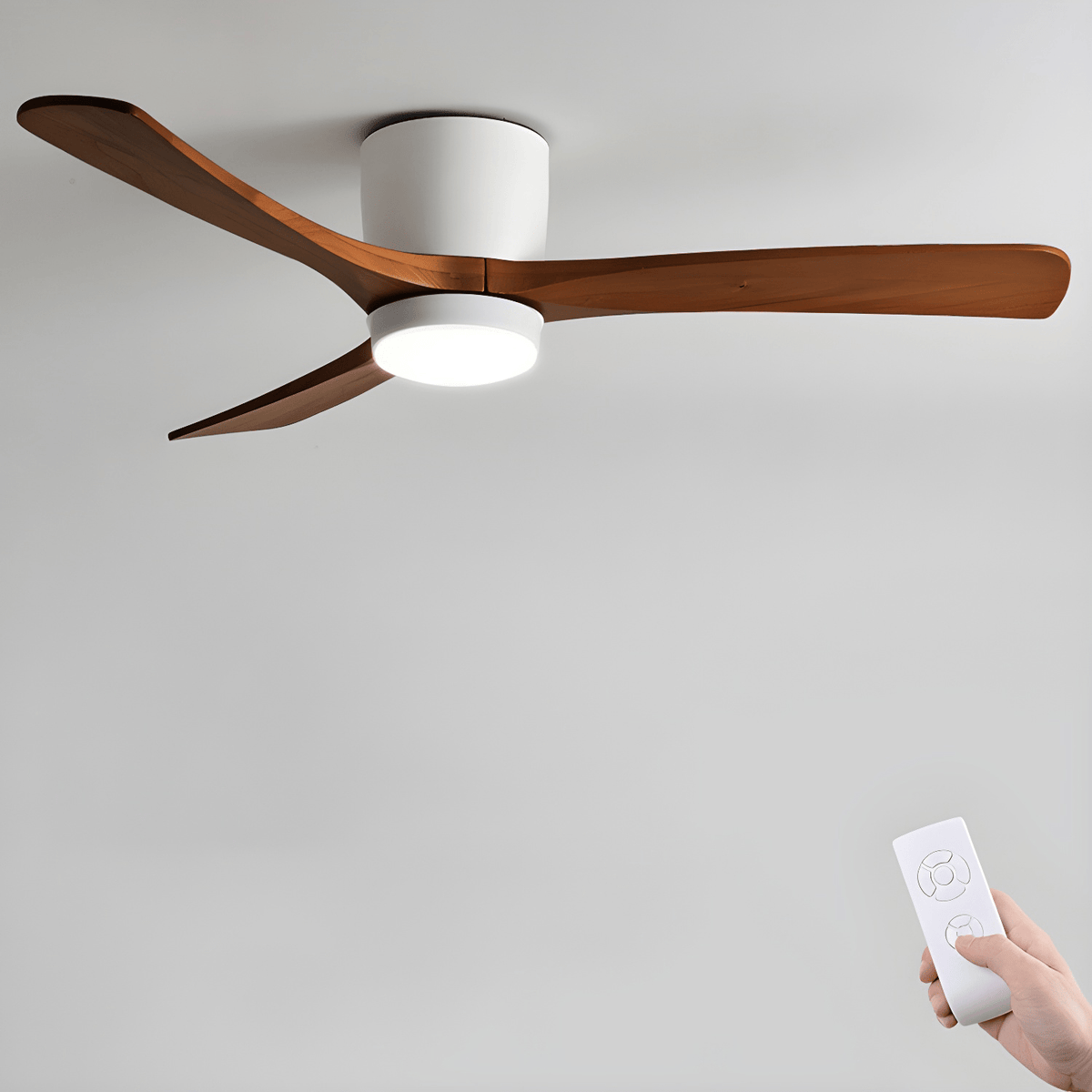Ventilateur de plafond nordique en bois Ezra avec lumière - Neutralighting