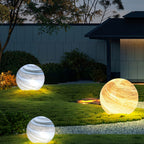 Myrah Lampadaire Boule Moderne Bleu/Curry de Lait Jardin - image 5 | Maison Opale