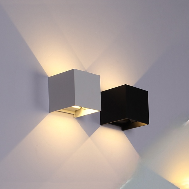 Nexu Applique Murale Carrrée Minimaliste  Intérieur/Extérieur - image 12 | Maison Opale
