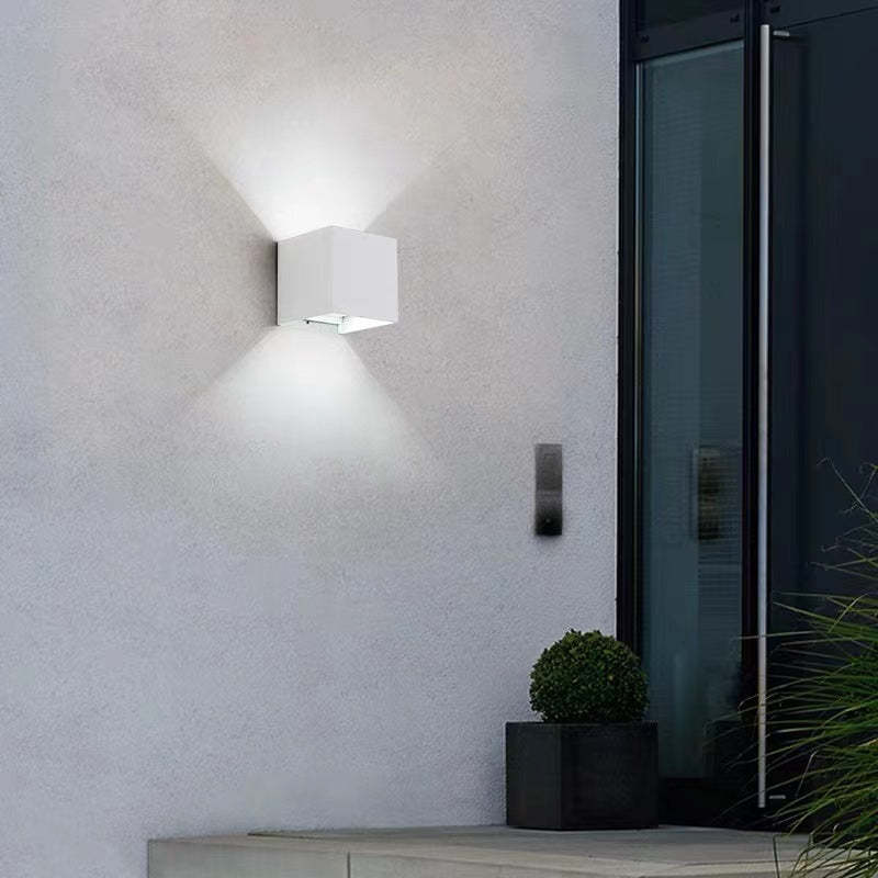 Nexu Applique Murale Carrrée Minimaliste  Intérieur/Extérieur - image 13 | Maison Opale