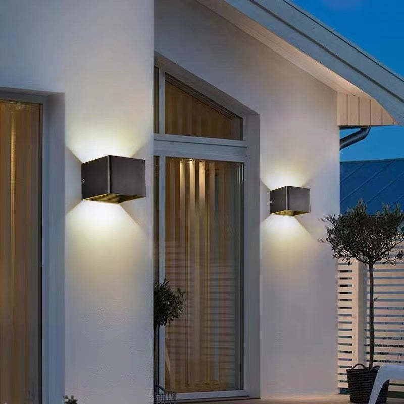 Nexu Applique Murale Carrrée Minimaliste  Intérieur/Extérieur - image 27 | Maison Opale