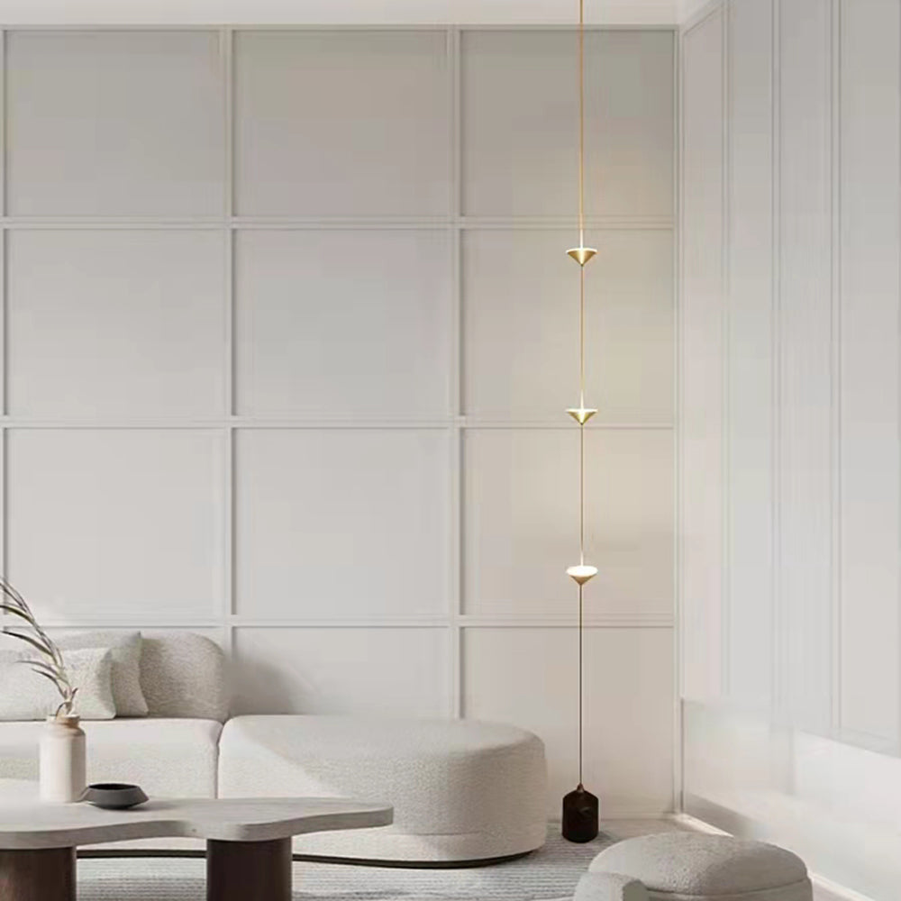 Ray Lampadaire Linéaire Minimaliste, 3 Ampoules, Chambre - image 2 | Maison Opale