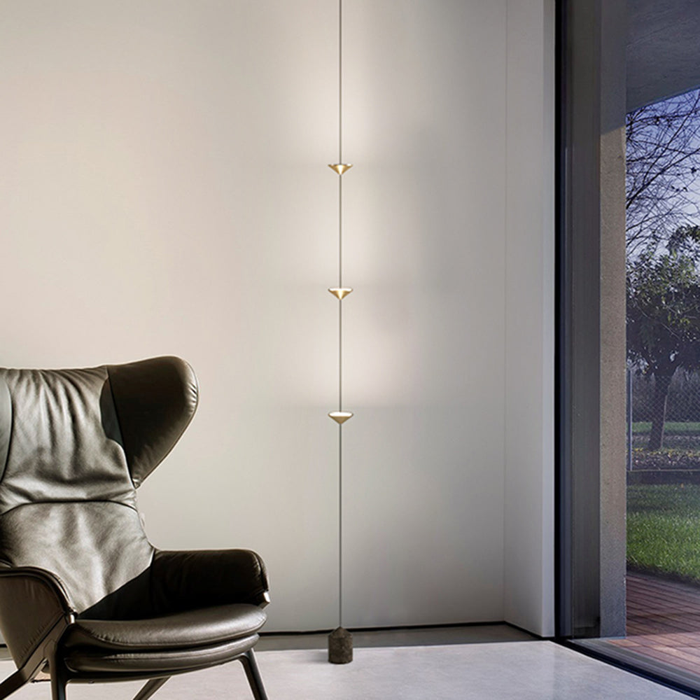 Ray Lampadaire Linéaire Minimaliste, 3 Ampoules, Chambre - image 9 | Maison Opale